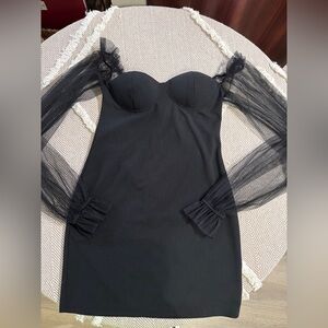 Eilly Bazar Chic Black Long Sleeve Dress with Mesh Details size medium